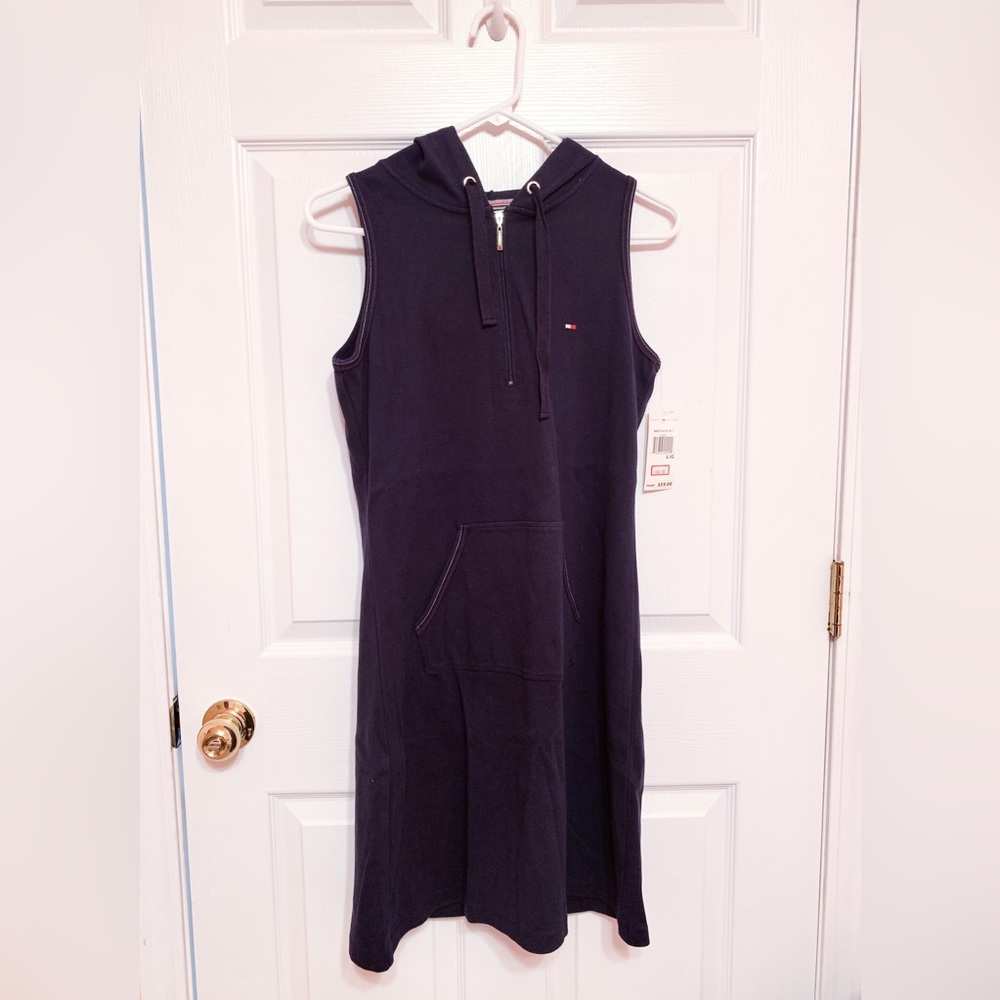 Dark blue navy sleeveless dress